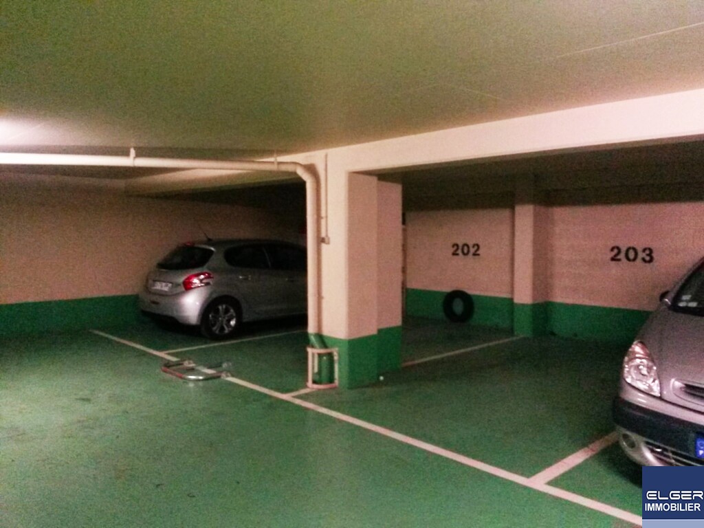 PARIS 15e·11m²·Garage·Non meublé·A long terme uniquement[Location à Paris France]
