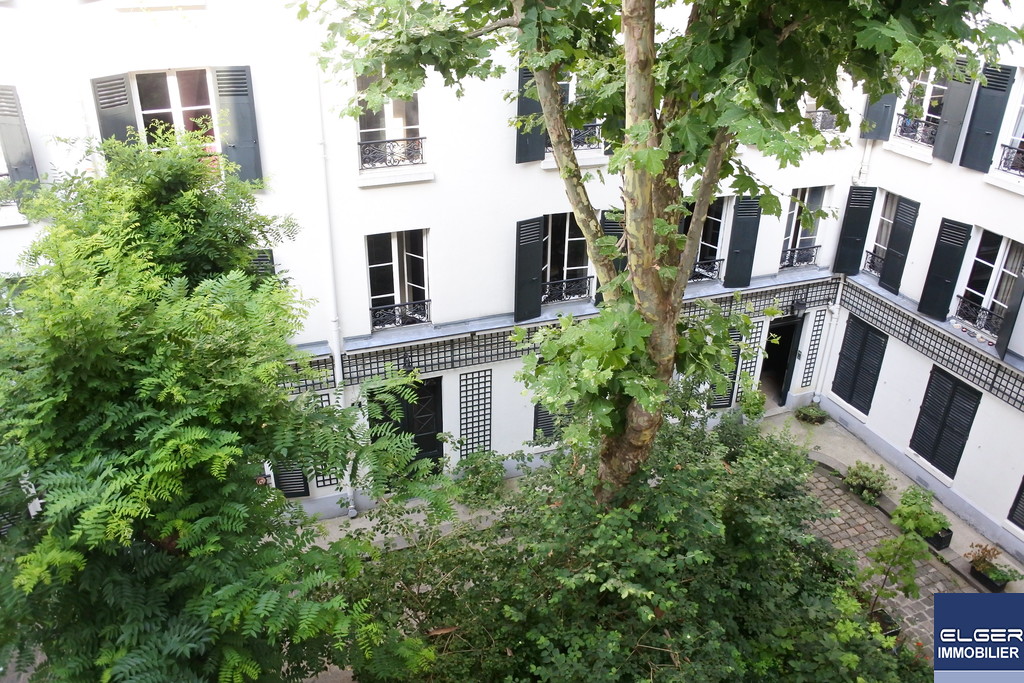 2 FURNISHED ROOMS rue Lécluse Métro PLACE DE CLICHY