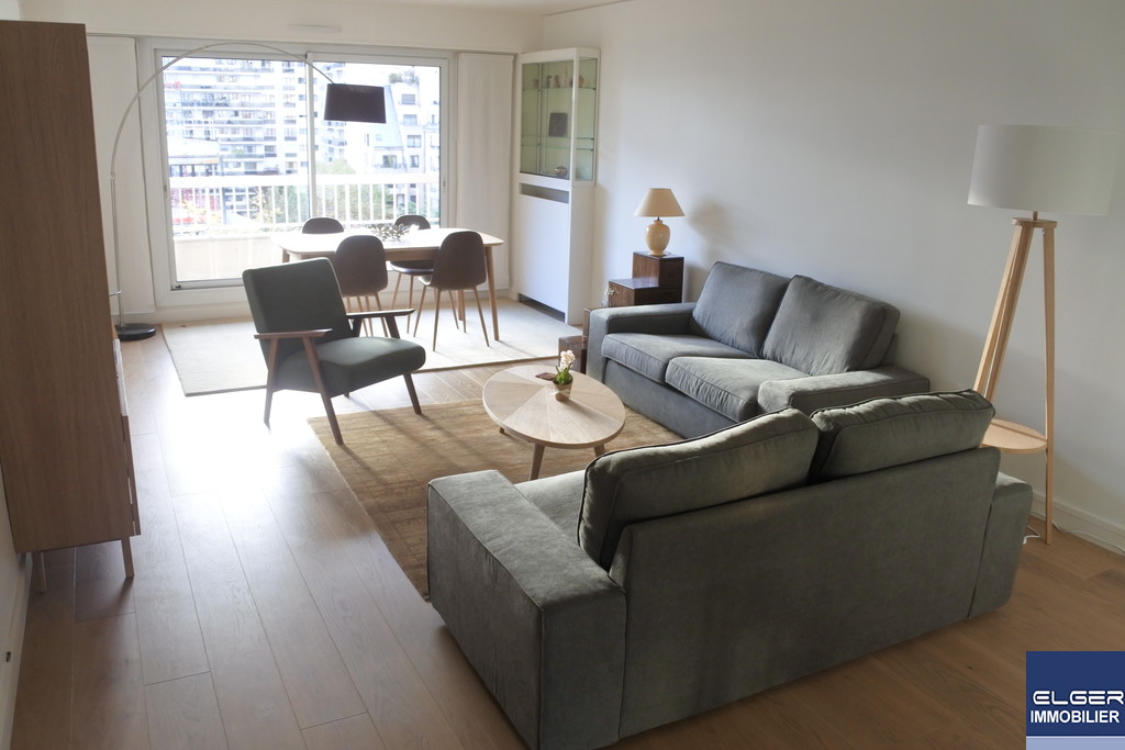 FURNISHED APARTMENT OF 4 ROOMS METRO LOURMEL 