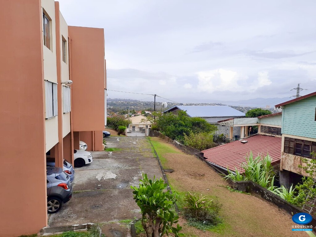 Appartement - Route de l'enclos - Schoelcher - 4 pièces 