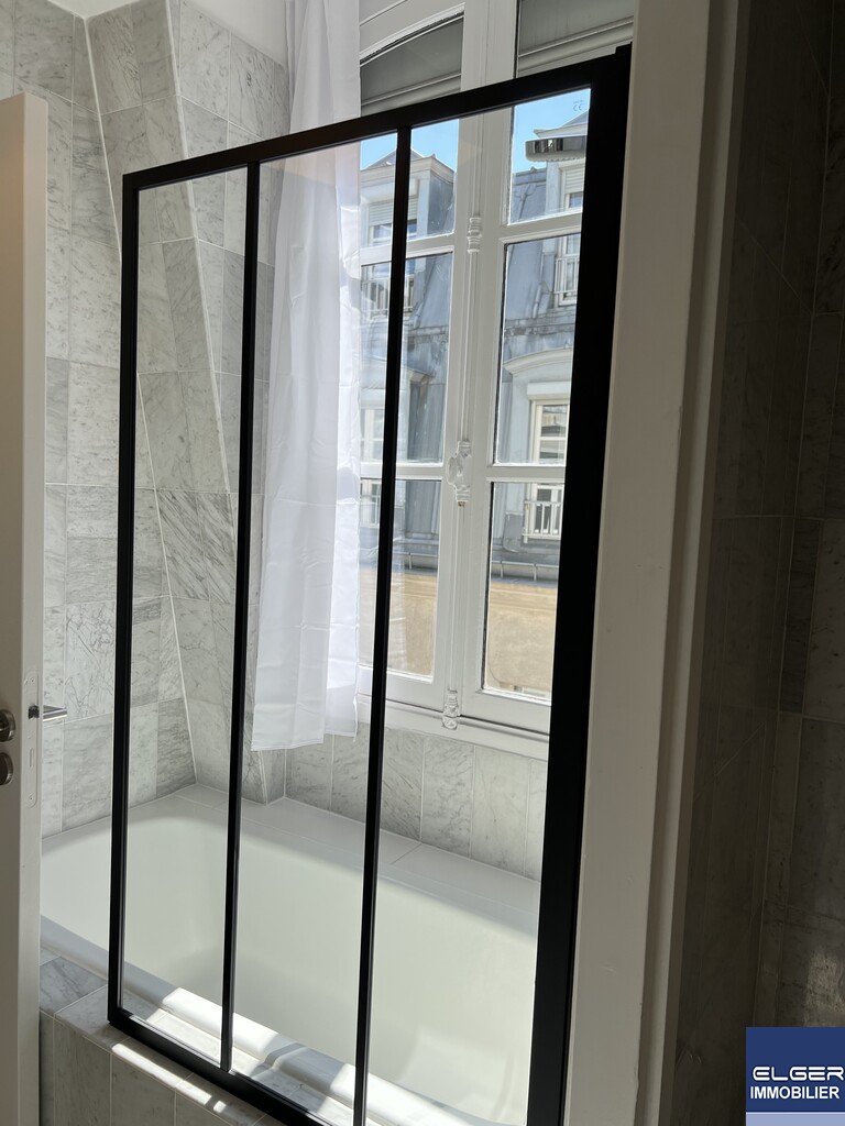 LARGE TWO-ROOM FURNISHED STANDING rue d'Aboukir Metro SENTIER