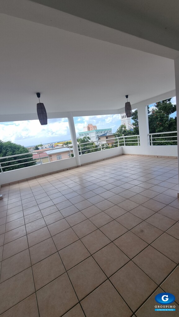 APPARTEMENT - FORT DE FRANCE - T3 VUE MER (BELLEVUE)