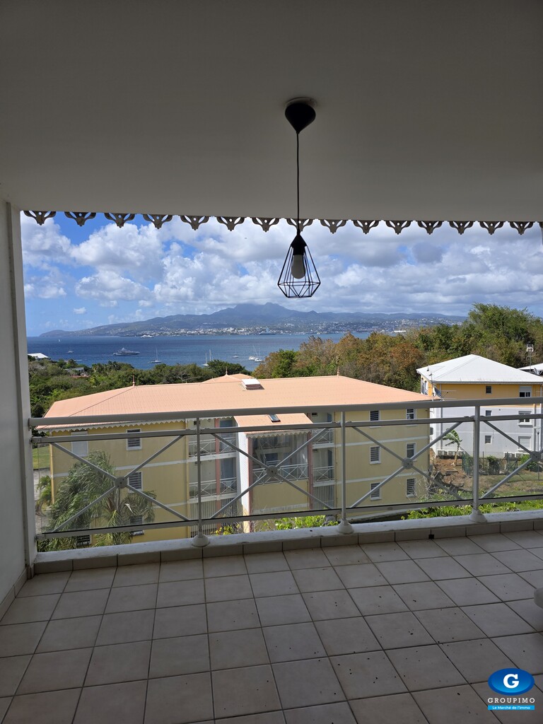 APPARTEMENT  - TROIS ILETS - 2 PIECES